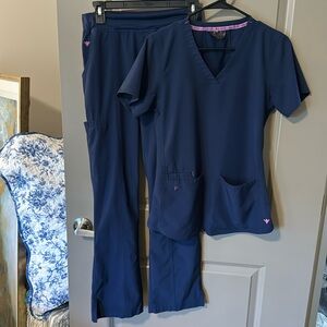 Med Couture Navy Blue scrub set size small top, XS bottom